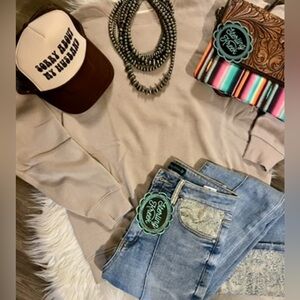 Zenana Basic Beige Sweatshirt